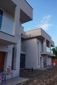 Foto Villa a schiera in VIA FRATELLI DI DIO, Busto Arsizio Borsano