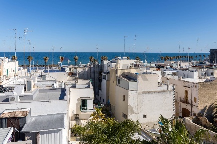 Foto Appartamento in Via Carlo Goldoni 7, Mola di Bari Centro di 106 m²