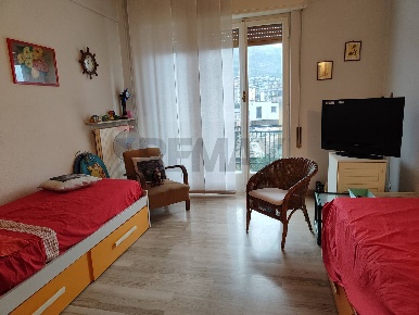 Foto Appartamento in Via San Girolamo Emiliani 14, Rapallo di 57 m²