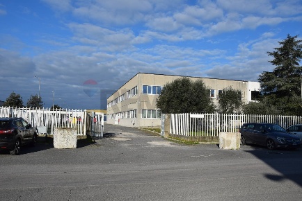 Foto Capannone industriale a Aprilia Montarelli - Via dei Giardini