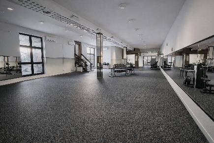 Foto Locale commerciale in Corso del Popolo 42, Ferrara Pontelagoscuro