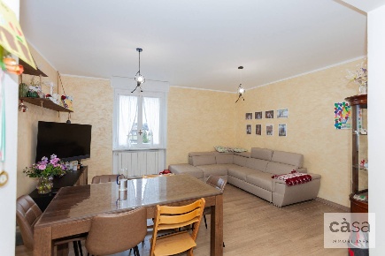 Foto Appartamento in Via Val Di Non 13, Varese Valle Olona di 90 m²