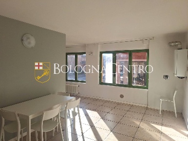 Foto Appartamento in Via Giuseppe Massarenti, Bologna Massarenti di 90 m²