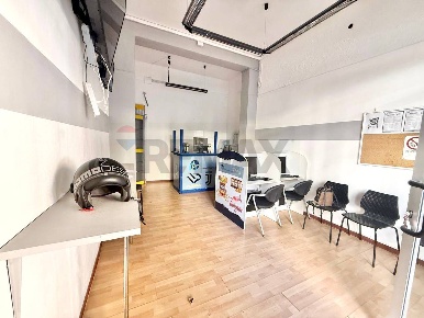 Foto Locale commerciale in Via Pitrè 2B, Palermo di 24 m² con 1 locali