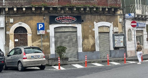 Foto Casa indipendente in Piazza Regina Margherita 22, Centro di 340 m²