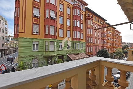 Foto Appartamento in Via Pallavicino, Sanremo Teatro Ariston di 72 m²