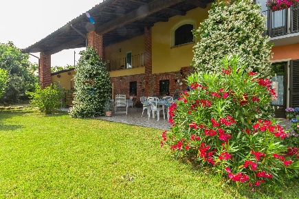 Foto Rustico in frazione Prà, Bene Vagienna di 500 m² con 9 locali