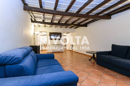 Foto Appartamento in MONTECITORIO, Roma Montecitorio di 90 m² con 2 locali