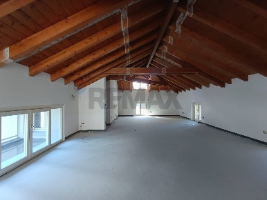 Foto Attico in Via Castello, Canzo di 140 m² con 3 locali in vendita