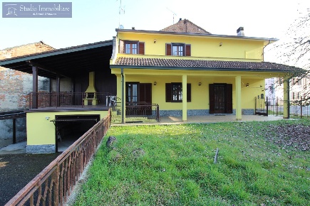 Foto Casa indipendente in Via Depretis 342, Bressana Bottarone Bressana