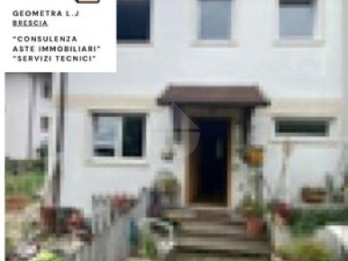 Foto Casa indipendente in Monte Luco, Lana Centro di 201 m² con 7 locali