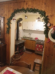 Foto Casa indipendente a Minucciano Centro di 90 m² con 5 locali in vendita