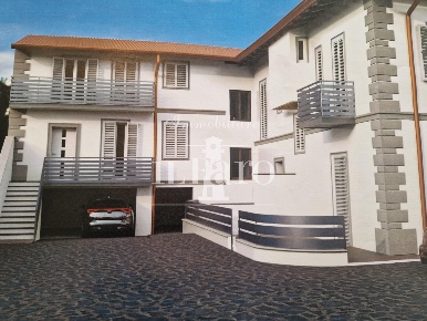 Foto Casa indipendente a Signa San Mauro di 100 m² con 5 locali in vendita