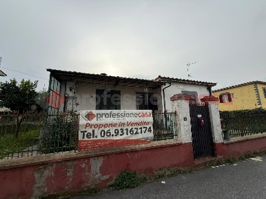 Foto Villa unifamiliare in Cesena, Albano Laziale Pavona di 106 m²