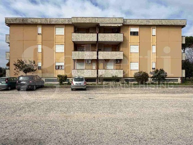 Foto Appartamento in Via BAGLIONI 4, Assisi Palazzo, Petrignano di 70 m²