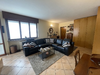 Foto Appartamento in Corso torino 0, Caluso Centro di 95 m² con 4 locali