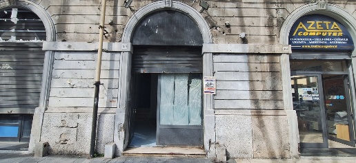 Foto Negozio in Corso Cavour 169, Messina Centro Storico di 35 m²