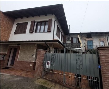 Foto Villa unifamiliare in Via Tripoli 12 bis, Felizzano di 276 m² all'asta