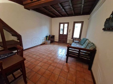 Foto Appartamento in Via Alessandro Manzoni, Cremona Centro di 74 m²
