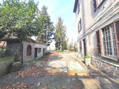 Foto Casa indipendente in Castell'Arquato, Castell'Arquato Centro di 600 m²