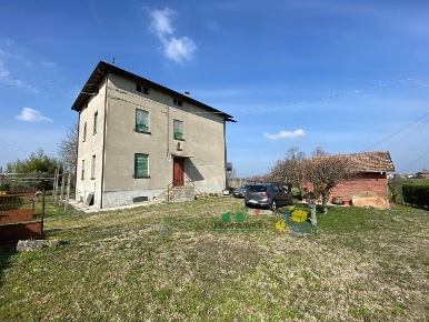 Foto Villa singola in via Chiesuole 6, Noceto di 305 m² con 10 locali