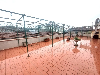 Foto Villa singola in Via Franco Sacchetti, Prato Le Fontanelle di 210 m²