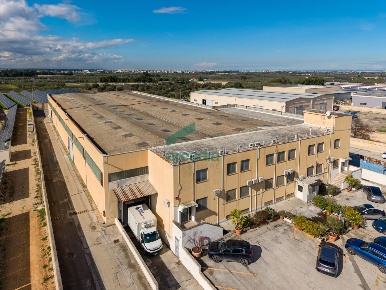 Foto Capannone industriale in Via Casamassima 91, Capurso di 4000 m²