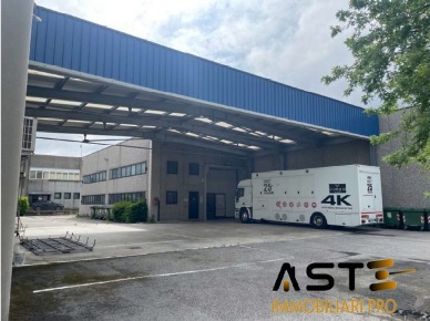 Foto Locale commerciale Veggiano in vendita