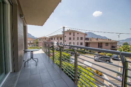 Foto Appartamento in Via Antonio Gramsci, Lecco Bonacina di 96 m²