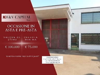 Foto Locale commerciale in Via Torino, Druento di 580 m² con 7 locali