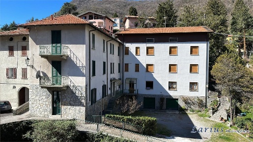 Foto Appartamento in Via Romagnoli, Asso Centro di 66 m² con 3 locali