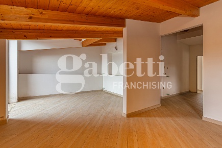 Foto Attico in Umberto I, Marano di Napoli Centro di 130 m² con 4 locali