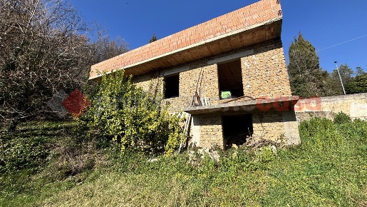 Foto Rustico in Via Monte San Marino snc, Alatri Monte San Marino di 150 m²