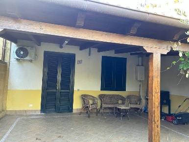 Foto Appartamento in VIALE himera 3, Campofelice di Roccella di 65 m²