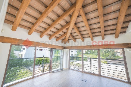 Foto Casa indipendente in Via RE DI PUGLIE 2, Stra Centro di 200 m²