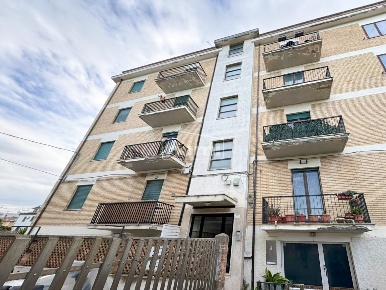 Foto Appartamento a Francavilla al Mare Centro di 120 m² con 4 locali