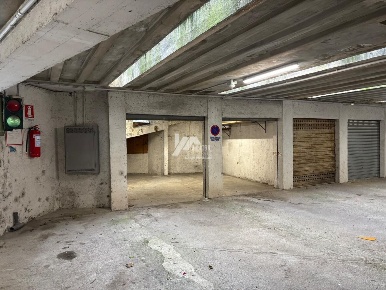 Foto Posti auto in Via Valcamonica, Brescia Sant'Anna di 24 m² con 2 locali