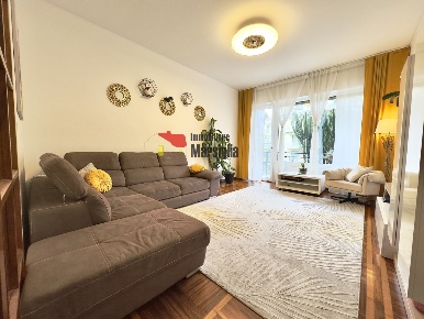 Foto Appartamento in Strada Solaro 14, Sanremo Solaro di 121 m² in vendita