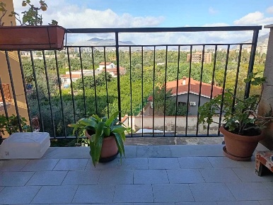 Foto Appartamento a Palermo Guadagna di 123 m² con 6 locali in vendita