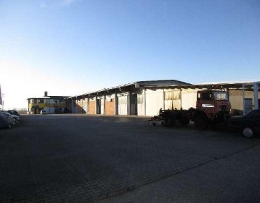 Foto Capannone industriale a Robbio di 3769 m² con 1 locali in vendita