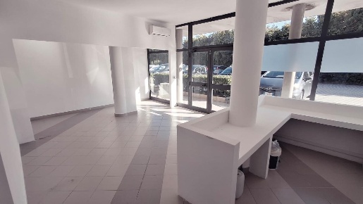 Foto Locale commerciale a Viareggio Terminetto - Migliarina di 190 m²