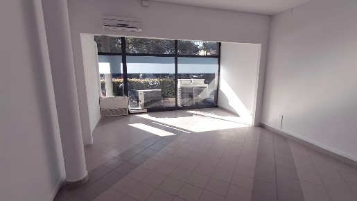 Foto Locale commerciale a Viareggio Terminetto - Migliarina di 190 m²
