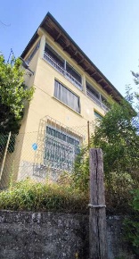 Foto Appartamento a Prasco di 392 m² con 13 locali in vendita