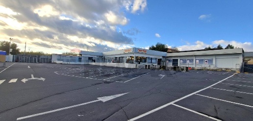 Foto Locale commerciale in Via Gelso Bianco 32, Catania Librino - Zia Lisa