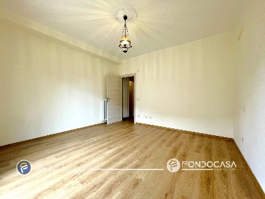 Foto Appartamento in Via IV Novembre, Borgio Verezzi di 99 m² con 3 locali