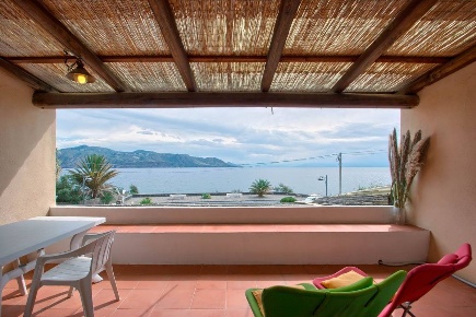 Foto Villa a schiera in via Nero, Santa Marina Salina Lingua di 120 m²