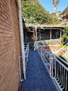 Foto Appartamento in VIA LIVORNO 17, Aci Castello Centro di 80 m²