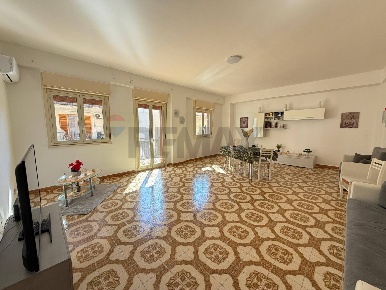 Foto Appartamento in Giuseppe Giusti 20, Carini Centro di 181 m² in vendita