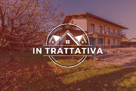 Foto Appartamento in Via P. Bozzolo 37, Marchirolo Centro di 82 m²