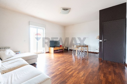 Foto Appartamento in Via Santa Maria la Stella 78, Aci Sant'Antonio